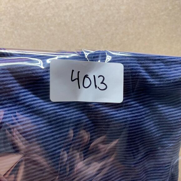 American Eagle Shirt Large Womens Basic‎ Regular Casual Short Sleeve Striped - Picture 9 of 10